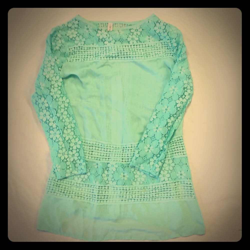 Sea foam green long sleeve blouse